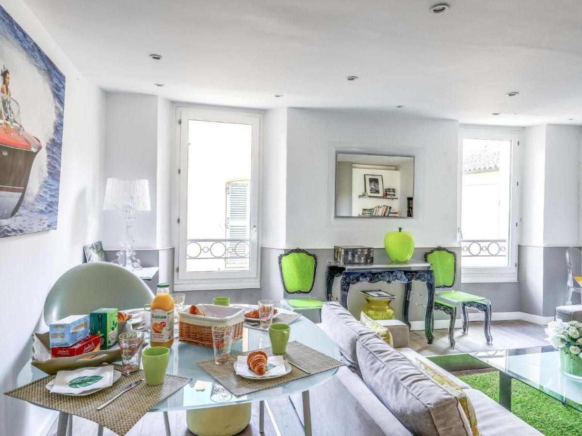 Apartment Rue Du Commandant Guichard By Interhome Saint-Tropez Esterno foto